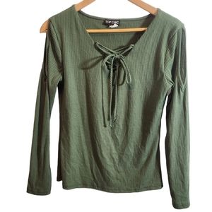 Top Chic Women's Ribbed Criss-cross Front Cold Shoulder Blouse